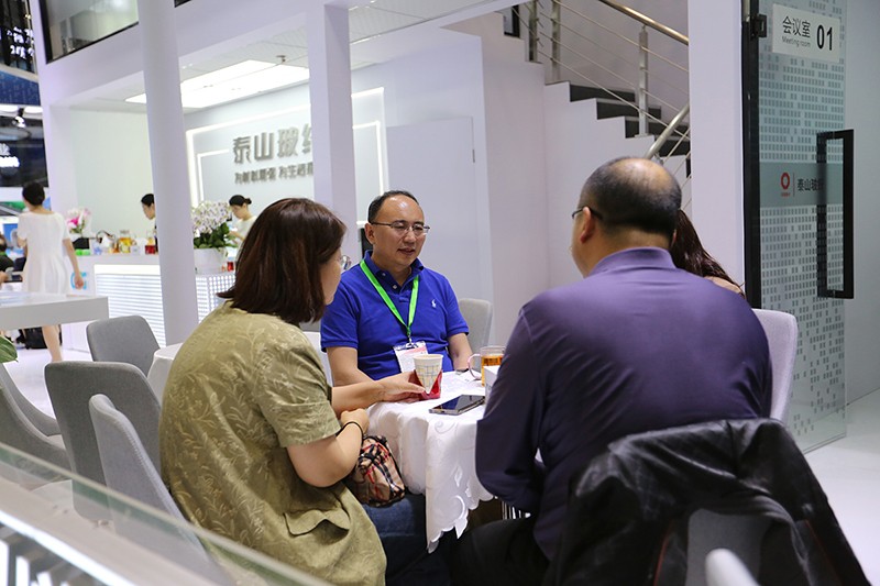 669A7305.JPG 669A7305.JPG